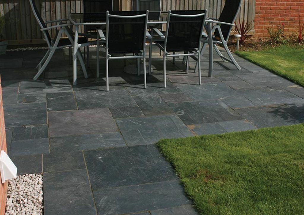 Top Benefits of using Slate Outdoor Tiles for your Patio